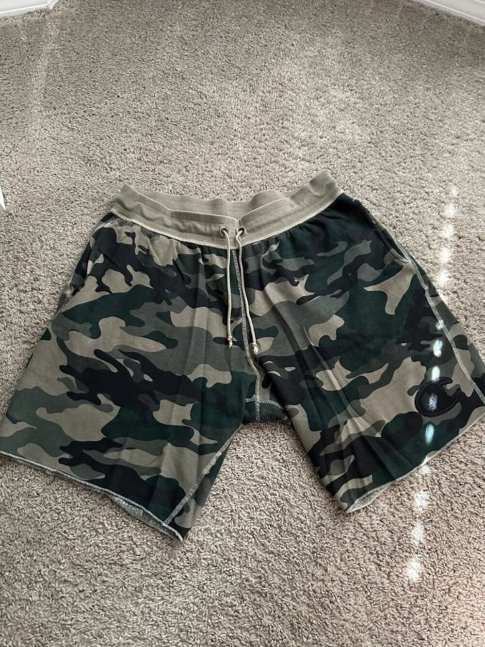 Camo Cotton-Blend Drawstring Shorts Men’s L